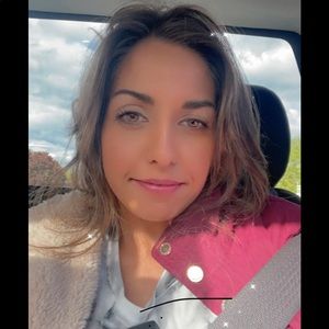 Meet your Posher, Alicia